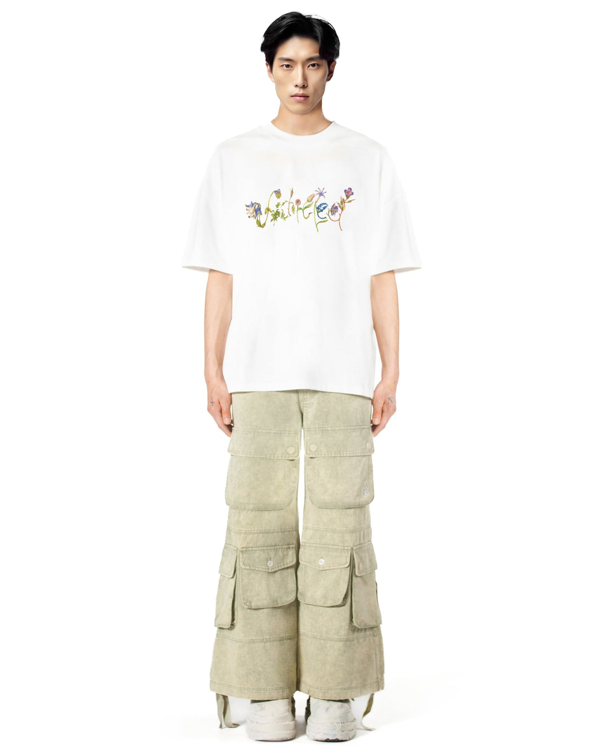 T-Shirt Flower Lettering